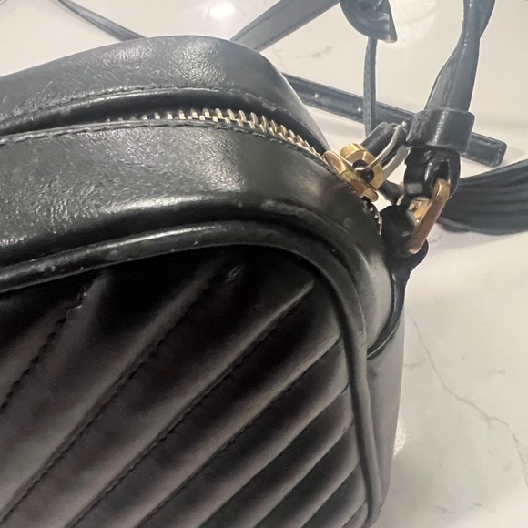 Saint Laurent Lou Bag - Picture 12 of 16